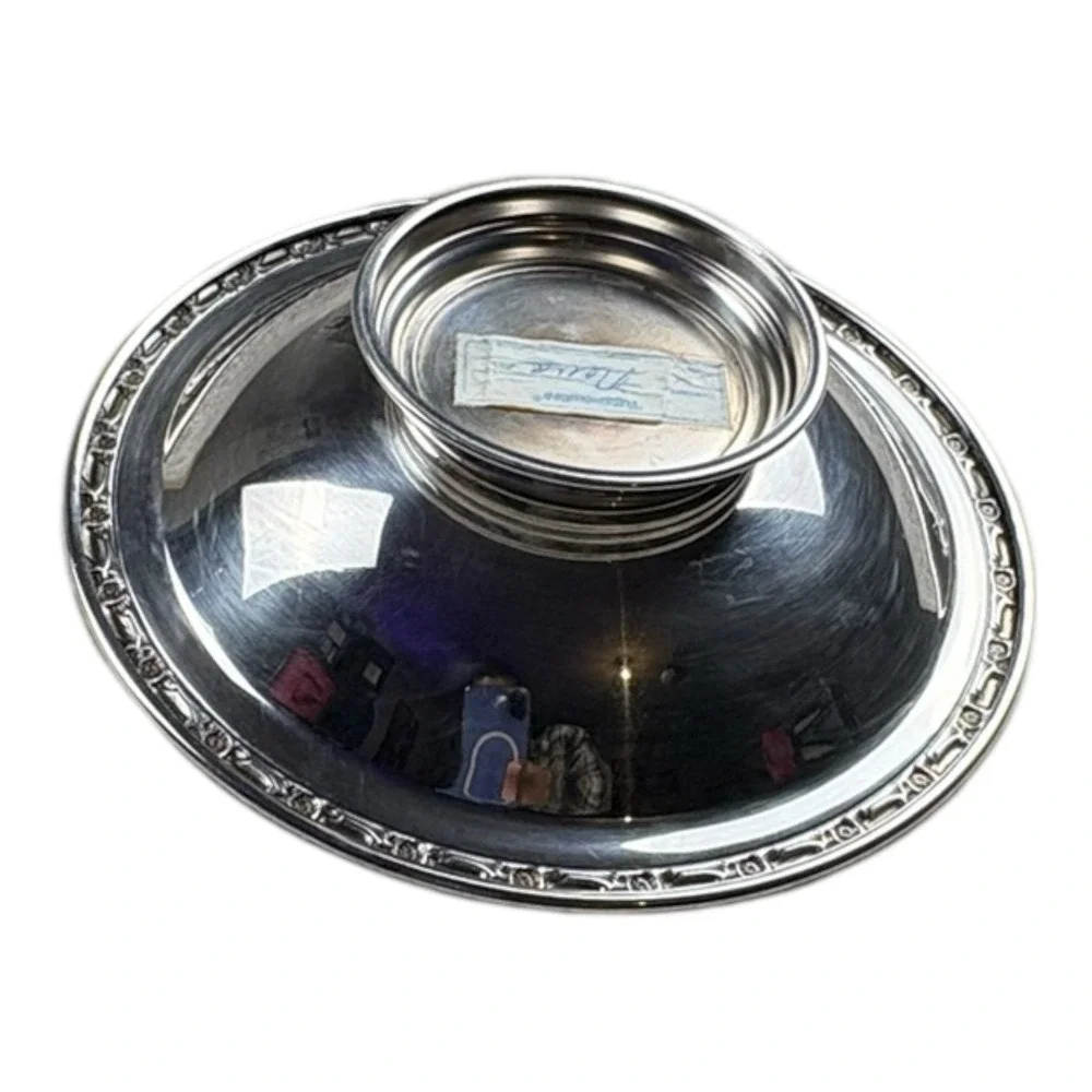 Oneida Silversmith Silverplate Pedestal Candy Dish Ornate Rim‎ Footed Bowl